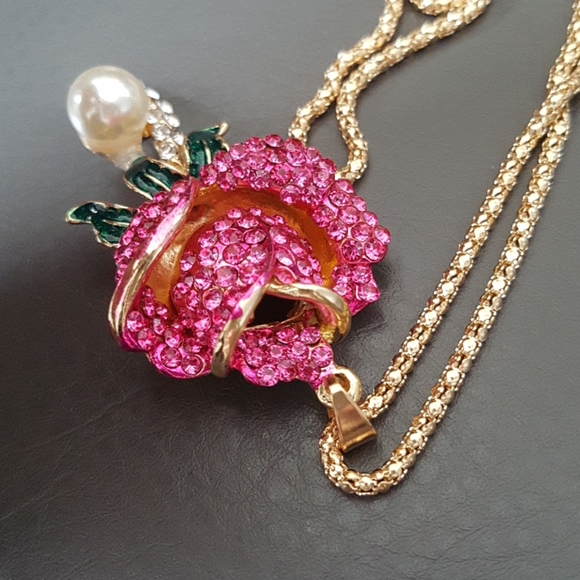 Betsey Johnson Style Necklace Crystal Rose Pendant Chain with Pearl - Picture 5 of 15